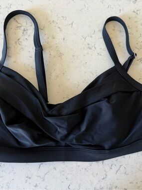 Black athleta swim top